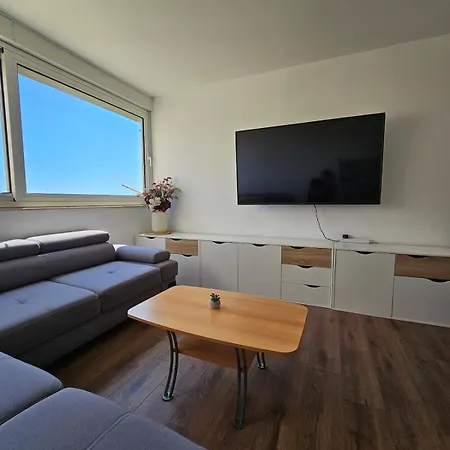 Apartament Sky 3 *