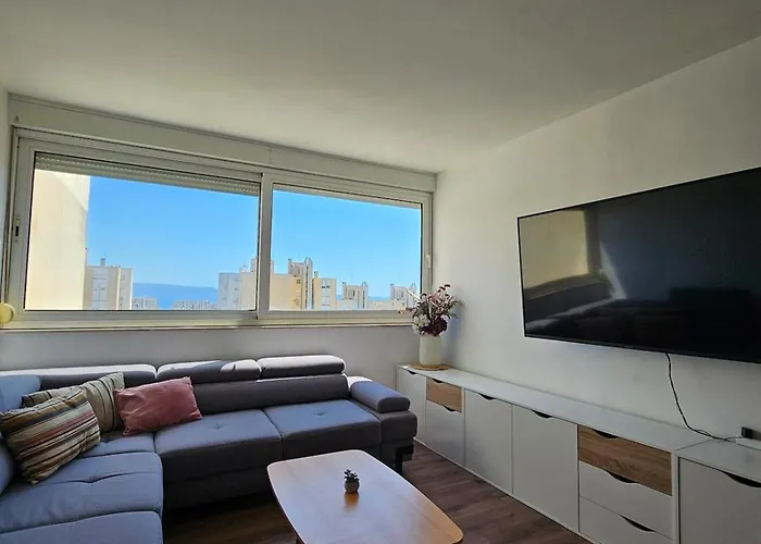 Sky 3 Apartament *